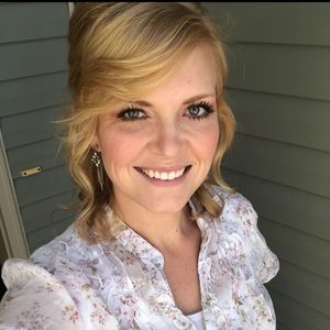 Meet your Posher, Posh